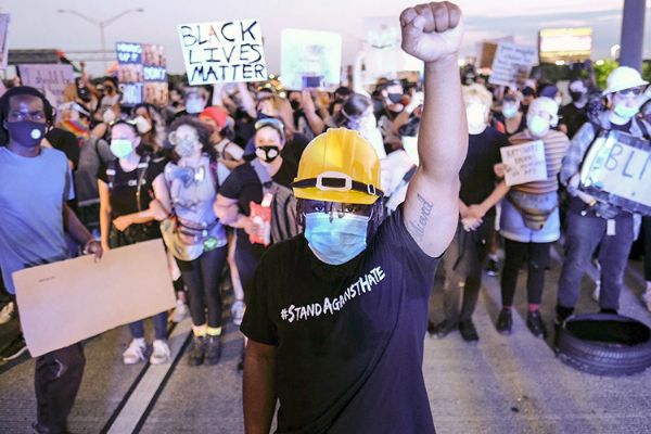 İkinci polis cinayetine tepkiler büyüyor! ABD'nin Atlanta kenti karıştı