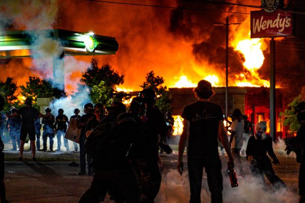 ABD'nin Atlanta kenti yangın yerine döndü