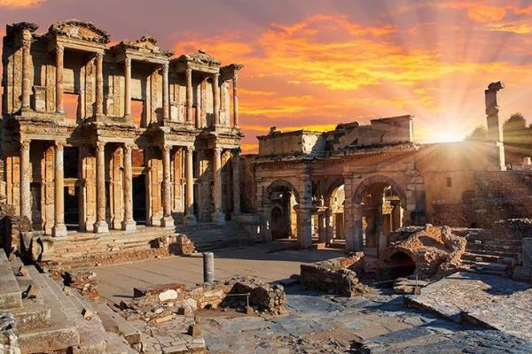 Efes Antik Kenti'ne  ziyaretçi kotası