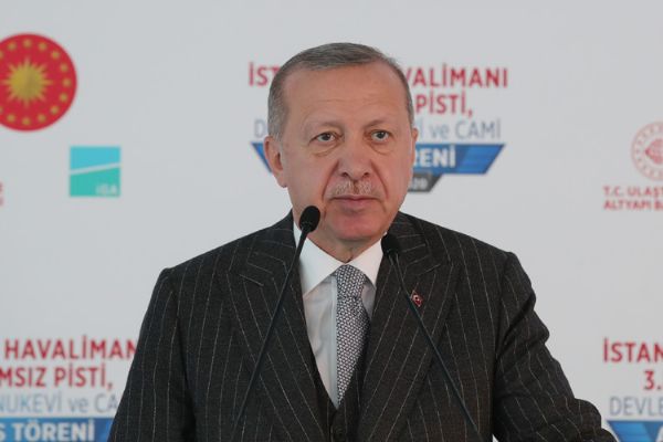Erdoğan, İstanbul Havalimanı'nın 3. pistini açtı