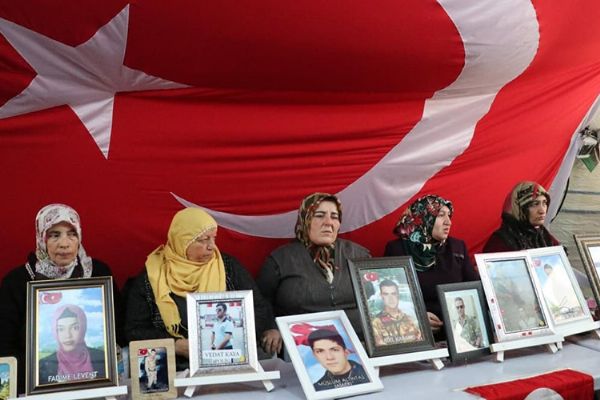 Diyarbakır annelerinin evlat nöbeti devam ediyor