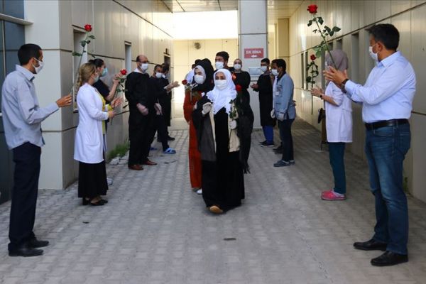 Türkiye'de Kovid-19 tedavisi tamamlananların sayısı 153 bin 379 oldu