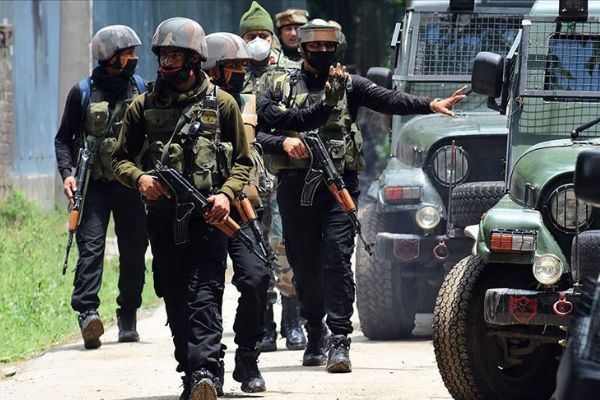 Keşmir'de çatışma: 4 ölü