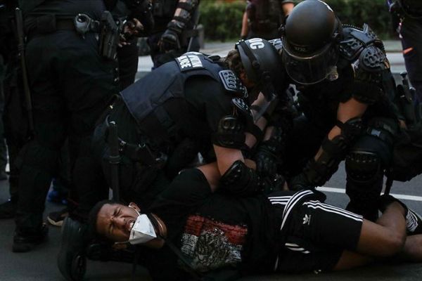 BM İnsan Hakları Konseyi siyahilere karşı polis şiddetini kınadı