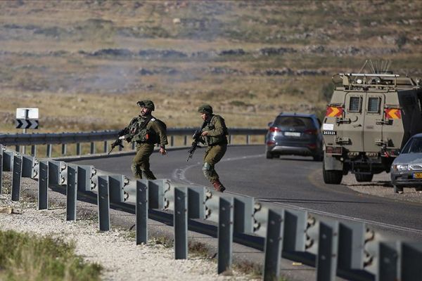 İsrail askerleri Batı Şeria'da 10 Filistinliyi yaraladı
