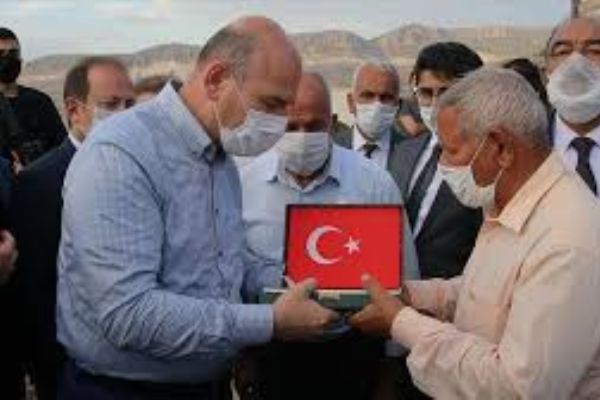 Bakan Soylu, şehit işçilerin ailelerine taziye ziyaretinde bulundu