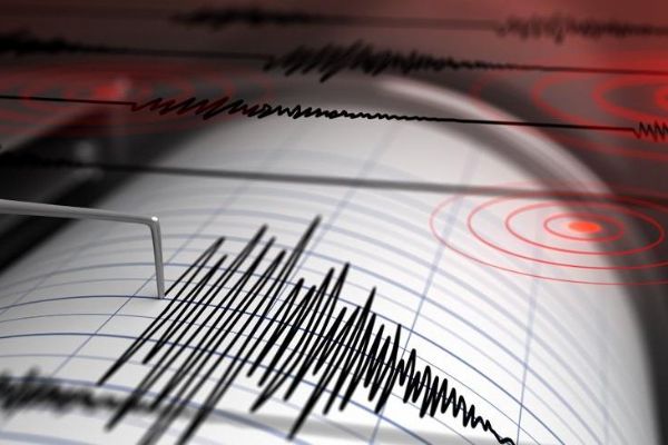 Kars'ta peş peşe depremler