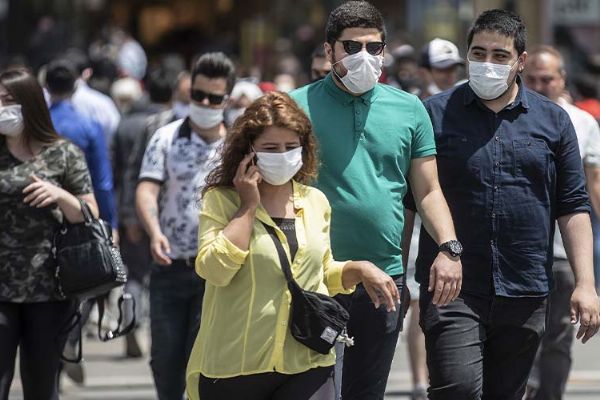 Bugünden itibaren maske takmayanlara 900 lira ceza kesilecek