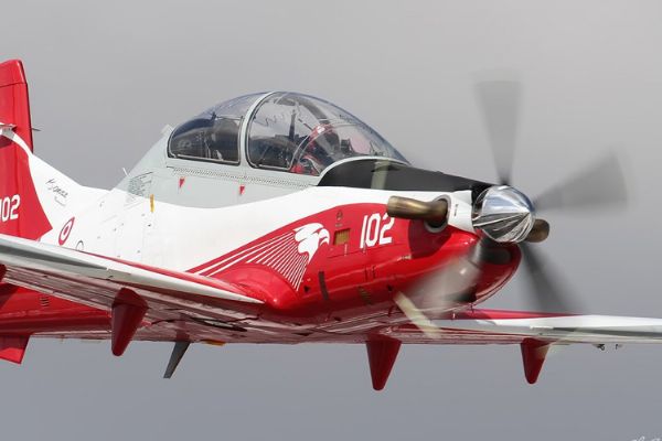 Ankara’da eğitim uçağı düştü