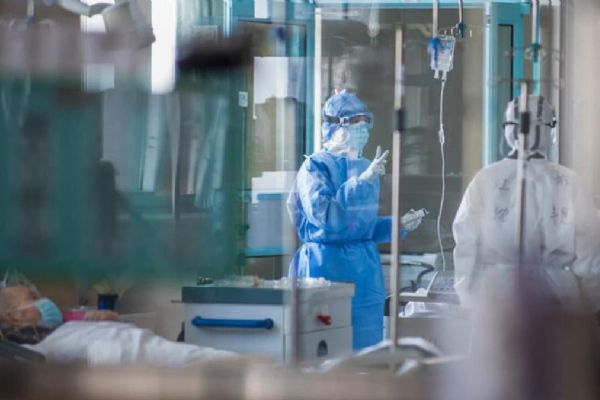 İspanya'da son haftada Kovid-19 nedeniyle 21 kişi öldü