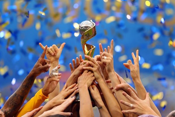 Japonya, 2023 FIFA Kadınlar Dünya Kupası adaylığından çekildi