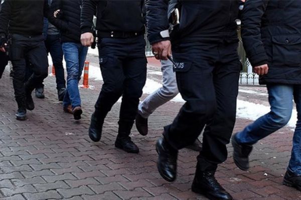 İzmir'de terör örgütü PKK/KCK operasyonunda 13 kişiye gözaltı kararı