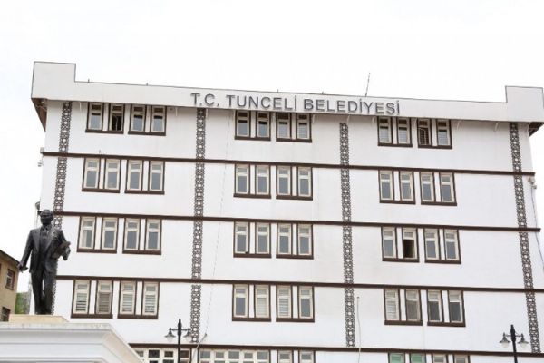 Tunceli'de 4 ilçe başkanı karantinada