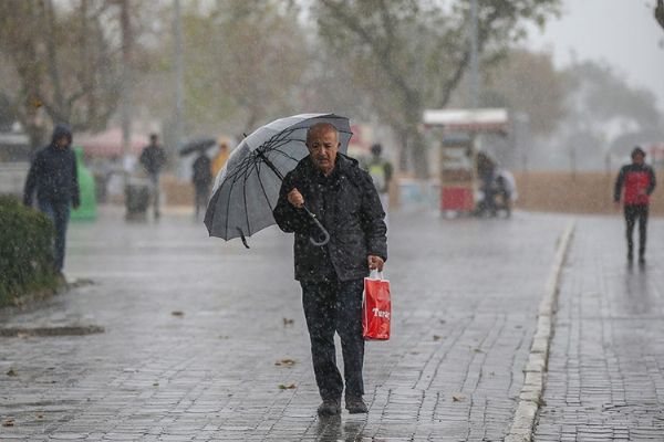 Meteorolojiden sağanak yağış uyarısı