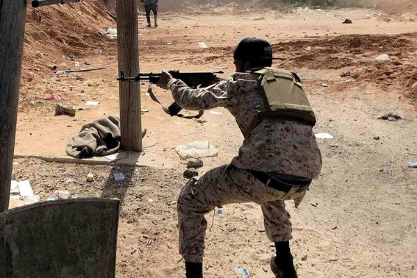 Hafter güçlerine bir darbe daha: Milisler UMH'ye teslim oldu