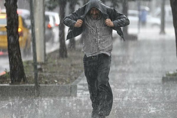 Meteorolojiden Marmara ve Karadeniz için sağanak uyarısı