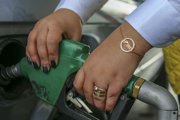 Benzine indirim geliyor