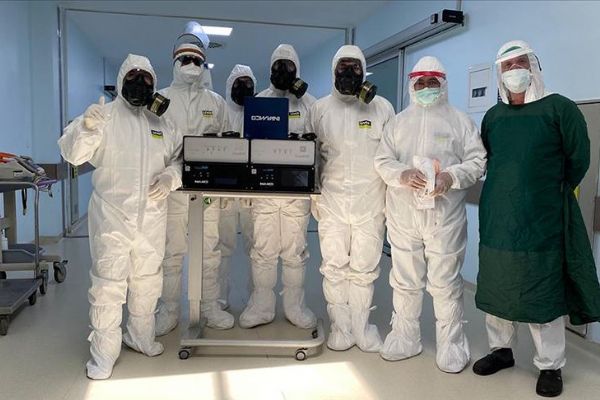 Kovid-19 hastasına Türk Işın Tedavisi Yöntemi uygulandı