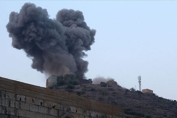 Yemen ordusu, Hudeyde'de Husilere ait İHA deposunu vurduğunu duyurdu