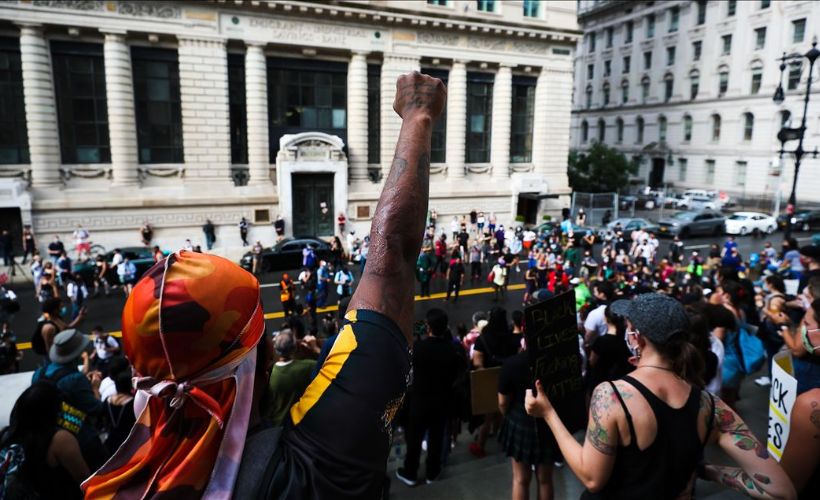 New York belediye binası önündeki 'George Floyd' protestoları devam ediyor