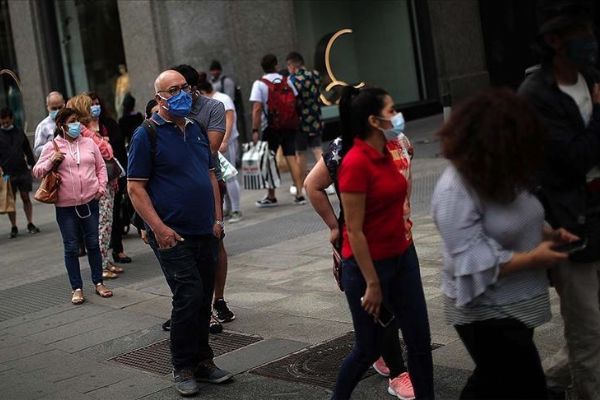 İngiltere'de Kovid-19'dan ölenlerin sayısı 43 bin 575'e çıktı