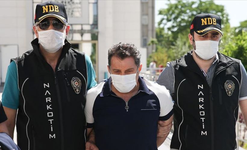 ''Bataklık' operasyonunda yakalanan örgüt elebaşlarından Nejat Daş ve Çetin Gören Ankara'ya getirildi