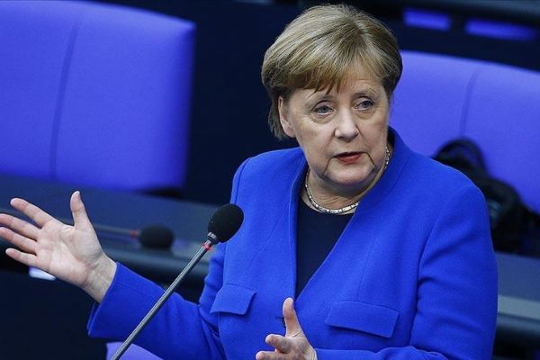 Almanya Başbakanı Merkel: Avrupa'nın tarihinin en zor durumunda olduğunu biliyoruz