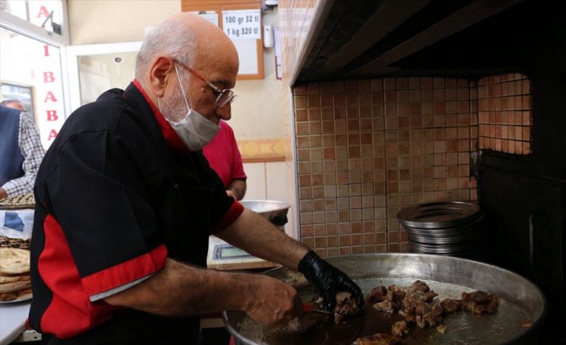 Konya'da üç kuşaktır 'Fırın Kebabı' pişiriyorlar