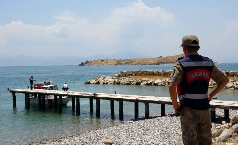 Van'daki tekne faciasında 2 kişinin daha cansız bedeni bulundu