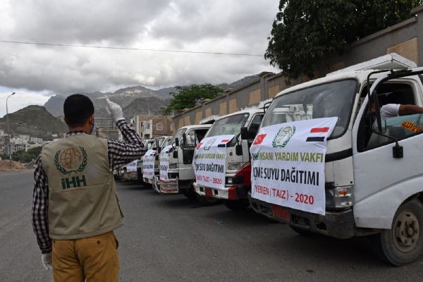 Türkiye'den Yemen'e 250 bin kişilik yardım