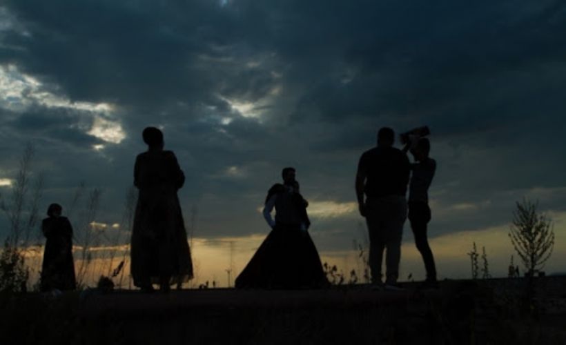 Van Gölü kıyıları yeni çiftlerin doğal stüdyosu oldu