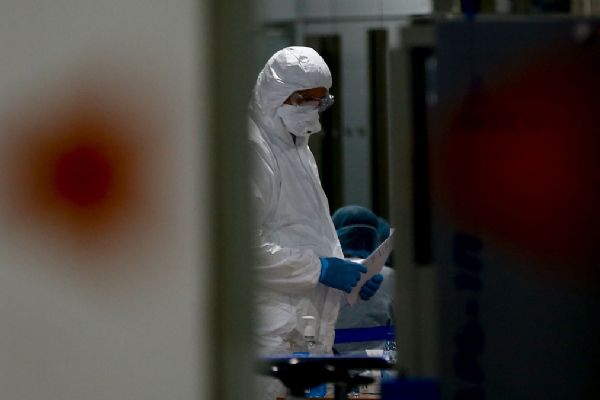 İspanya'da Kovid-19 nedeniyle nüfusun yüzde 5,2'sinde antikor tespit edildi