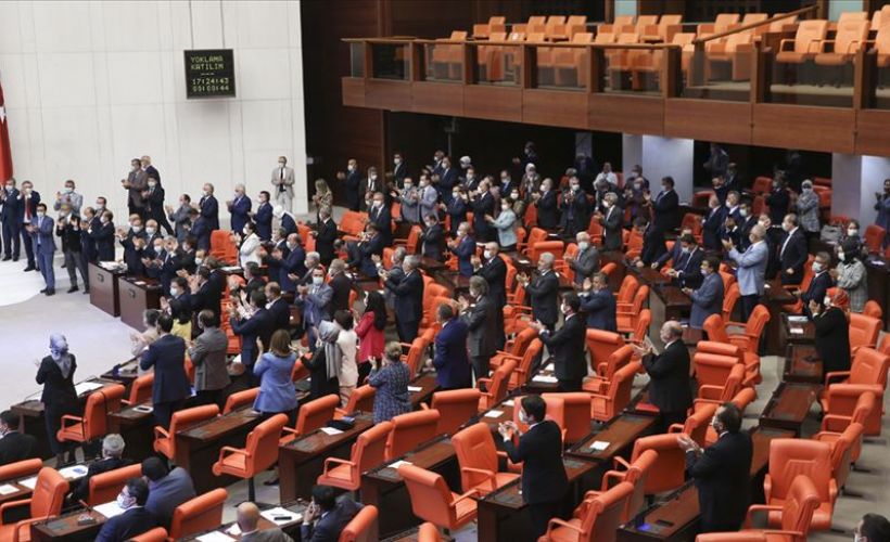 Ayasofya kararı TBMM'de ayakta alkışlandı
