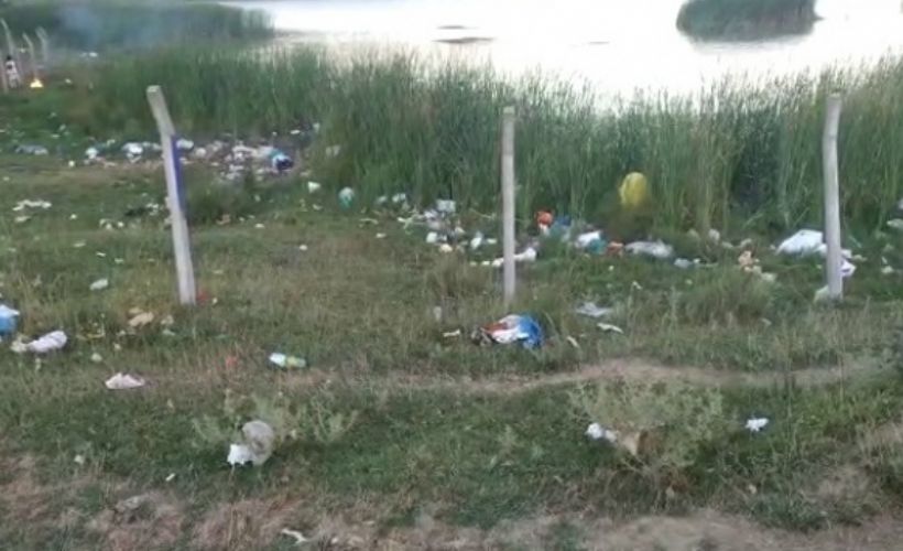 Piknikçilerin sürekli gittiği İmrahor Gölü ve etrafı çöplüğe döndü
