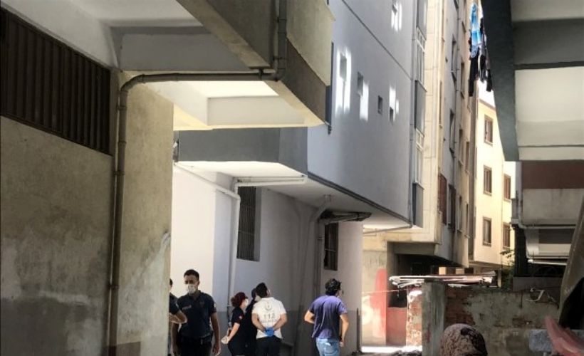 Pendik'te yaşlı adam serinlemek için balkona çıktı, düşerek hayatını kaybetti