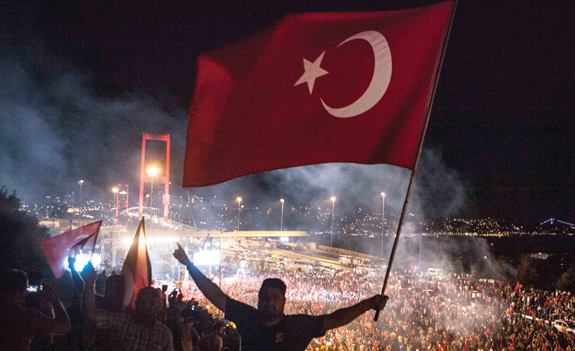 15 Temmuz'un yıl dönümü dolayısıyla dünyadan destek mesajları yağdı