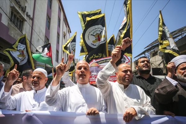 Yüzlerce Gazzeli İsrail'i protesto etti