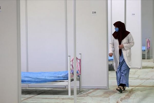 Irak'ta Kovid-19 nedeniyle bir günde 75 kişi hayatını kaybetti