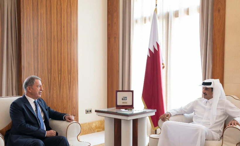 Bakan Akar, Katar Emiri ile görüştü