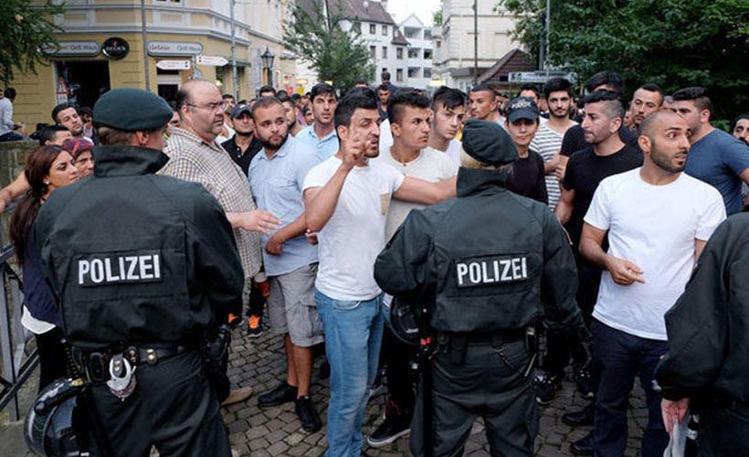Müslümanlardan, Alman polisine suçlama