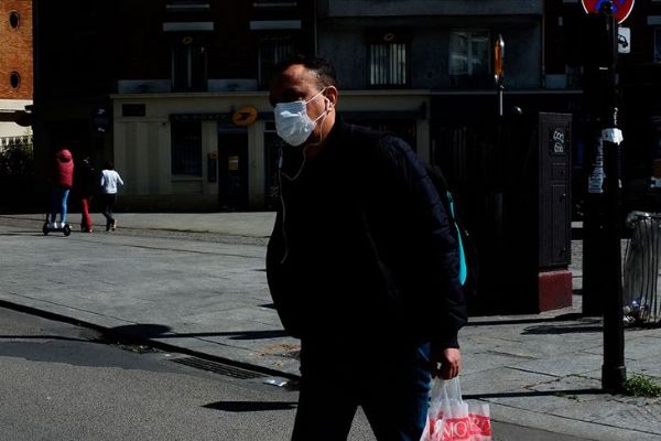 Fransa'da Kovid-19 nedeniyle ölenlerin sayısı 30 bin 165 olarak güncellendi