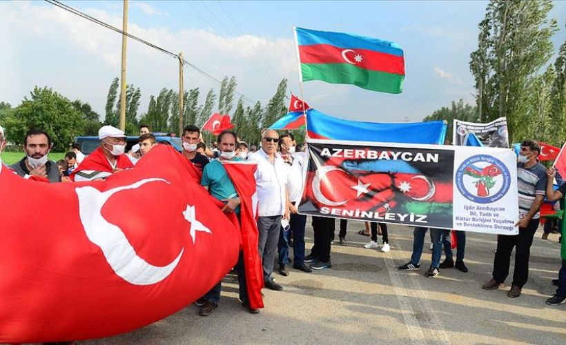Türkiye-Ermenistan sınırında Azerbaycan'a yönelik saldırılara tepkiler sürüyor