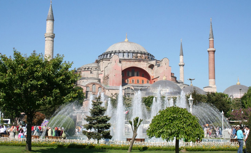 Yunanistan’da Ayasofya için yas ilan edildi