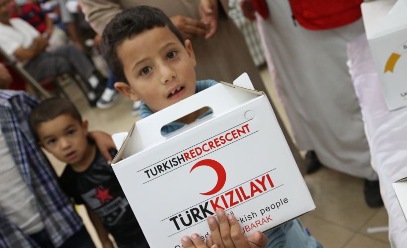 Kızılay 17 ülkede kurban kesip milyonlara dağıtacak