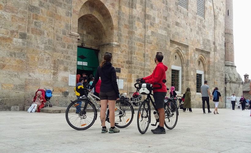 Bisiklet Gezginleri Ulu Camiyi Çok Beğendi