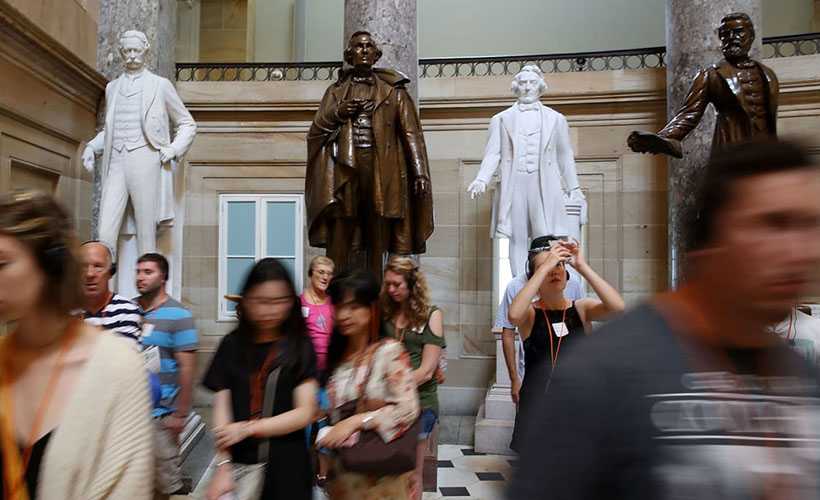 Trump’ın karşı çıktı tasarı Kongre’den geçti