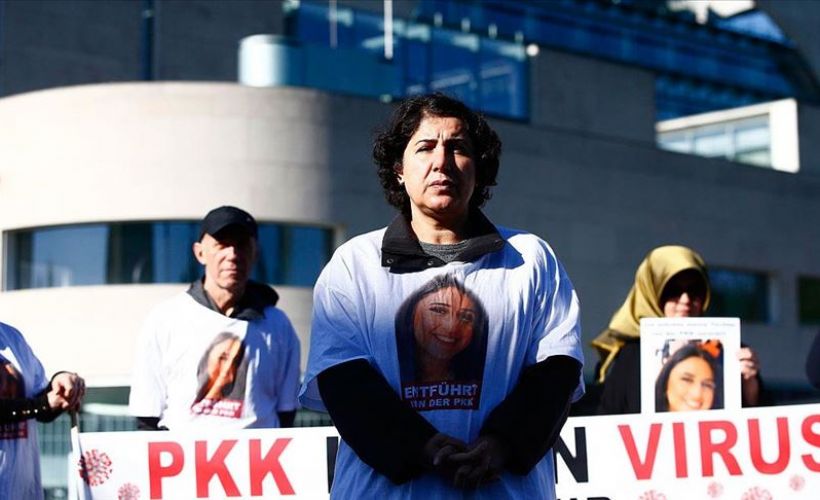 Almanya'da kızı PKK tarafından kaçırılan anne Başbakanlık önündeki eylemini sürdürdü