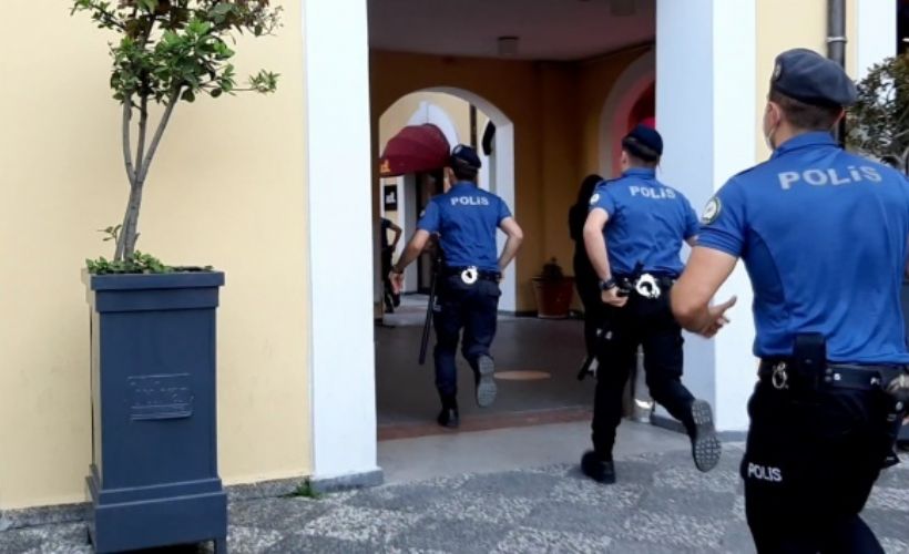 Samsun'da bir AVM alanında gergin anlar