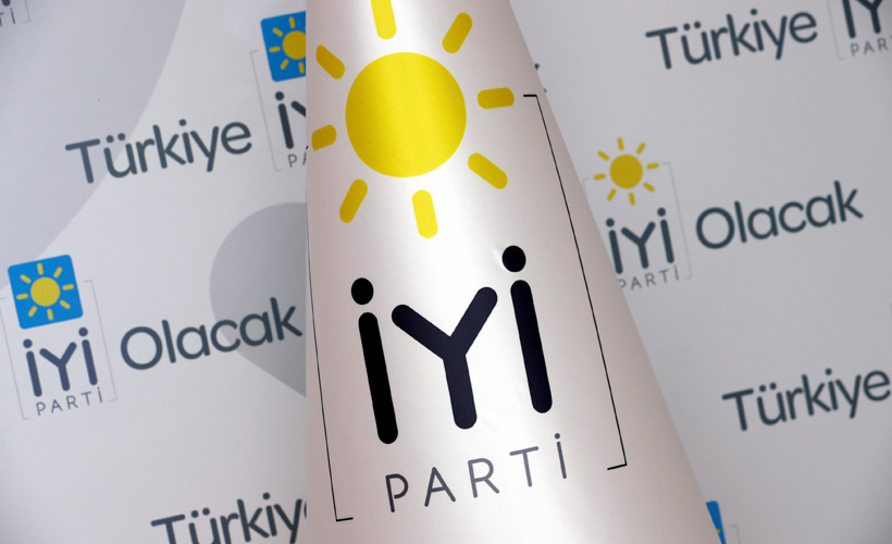 İYİ Parti’de kurucu üye Bozkurt istifa etti