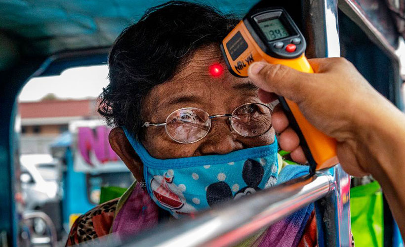 Malezya zorunlu karantina uygulamasına geri döndü